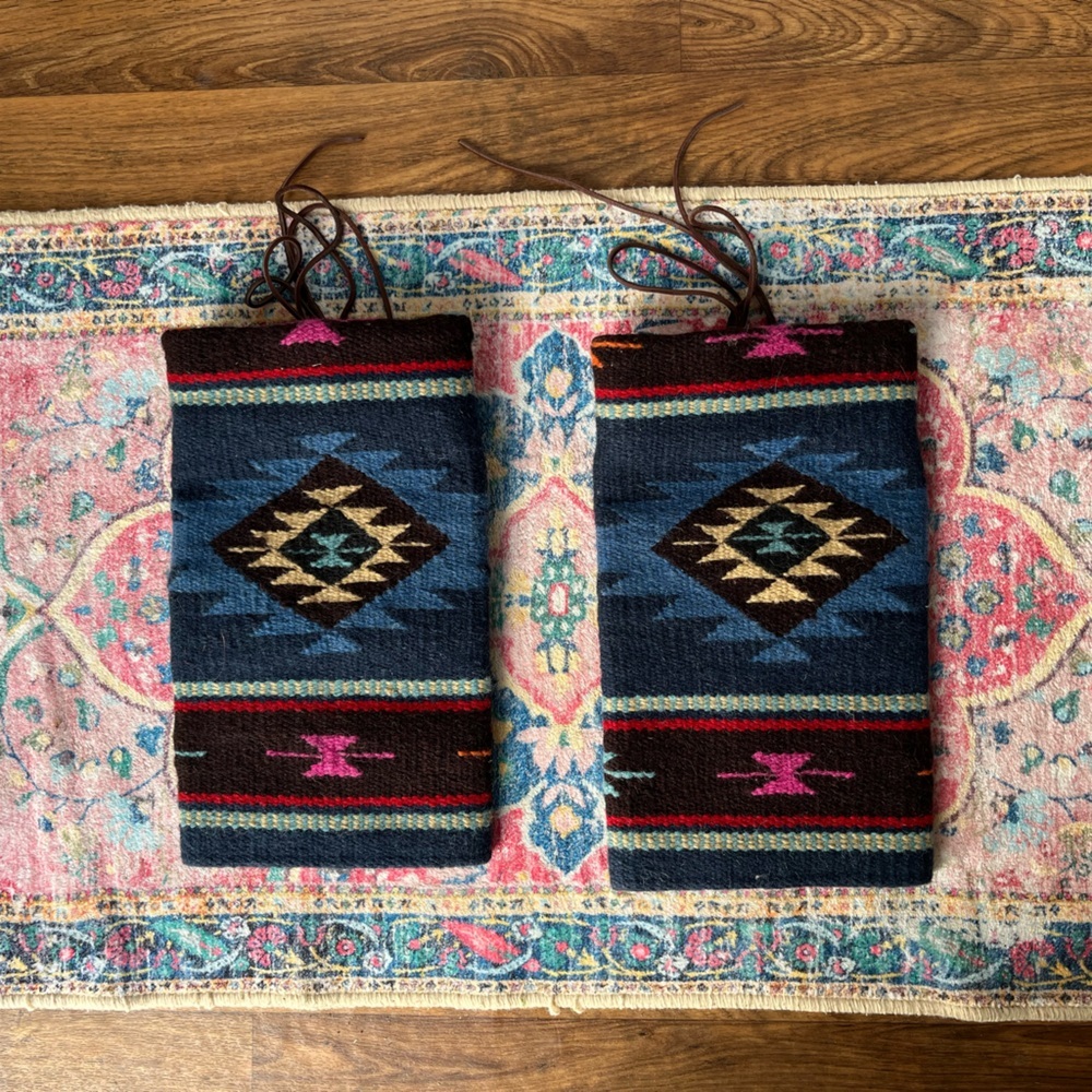 BOOT RUGS Wool Aztec Inspired Boot Rugs with Leather Straps - Picture 3 of 13